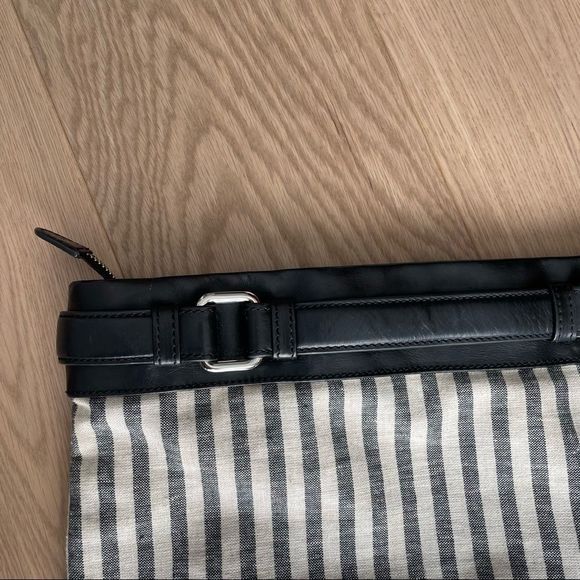 CLUB MONACO LINEN/LEATHER CLUTCH - Picture 3 of 12